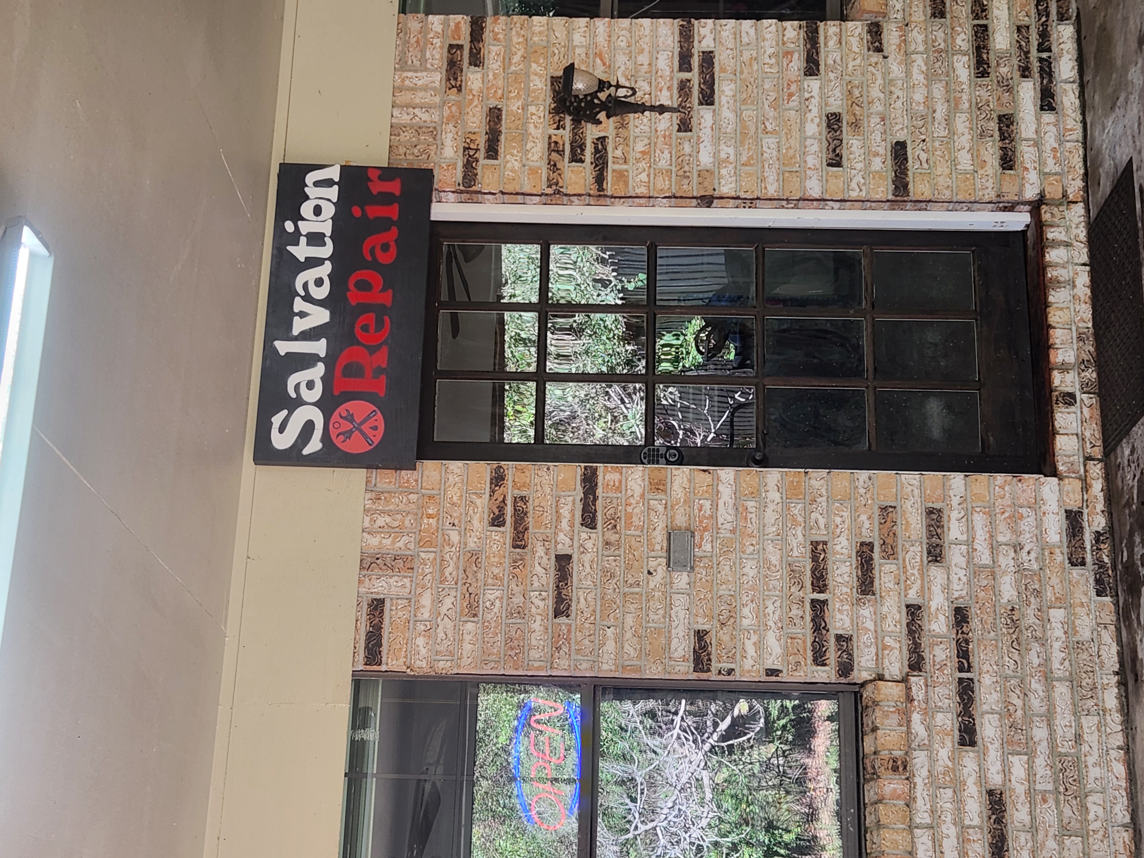 Salvation Repair storefront Laurel MS