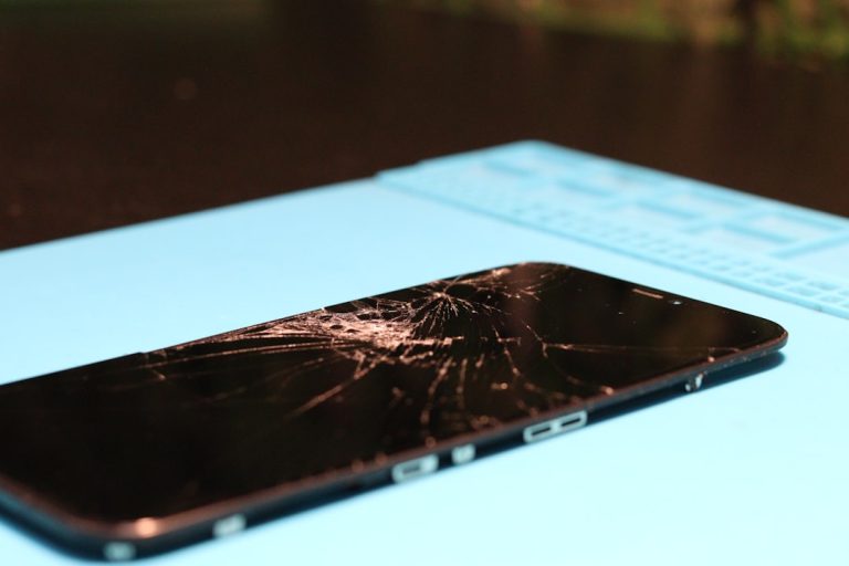 Don’t Get Screened: Understanding Your iPhone Repair Bill
