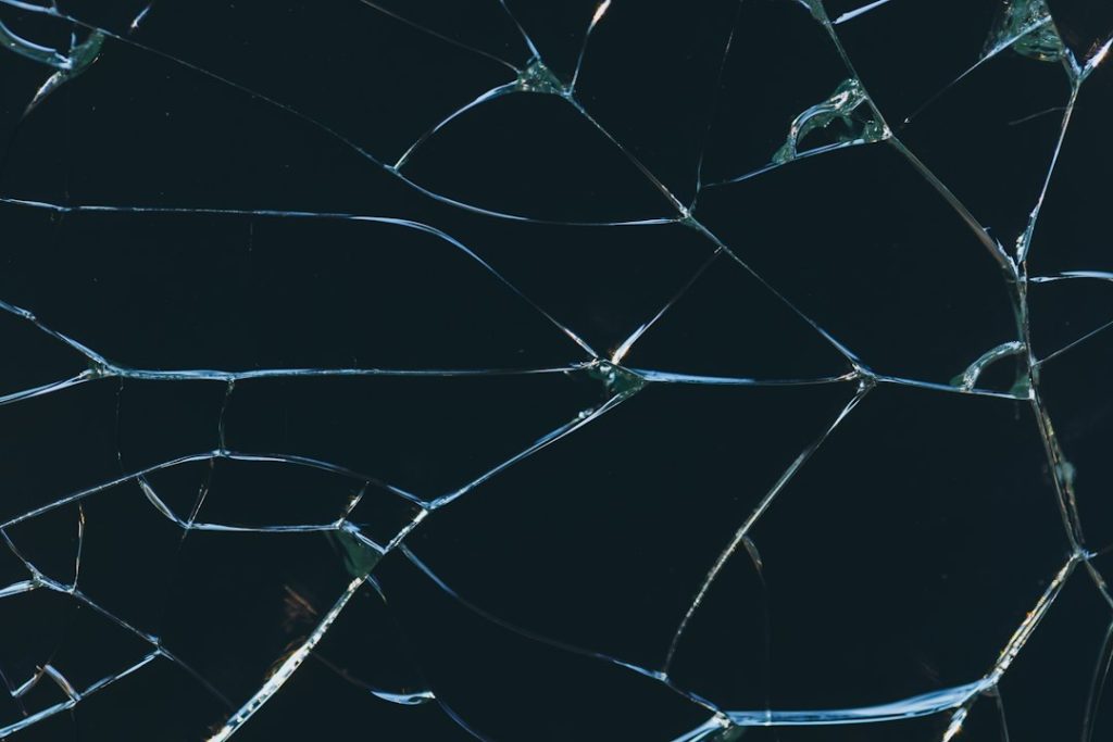 The Cheapest Ways to Fix a Cracked iPad Screen